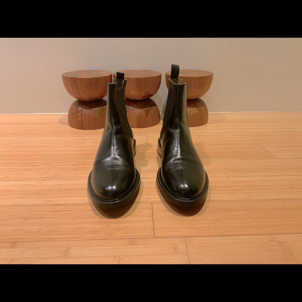 Eredi Pisano black Chelsea boots